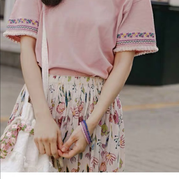 Pink Blouse with Embroidery sleeves - Picture 5 of 6